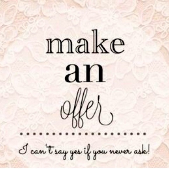 Christian Louboutin Blush zip around Studded Wallet - Picture 12 of 12